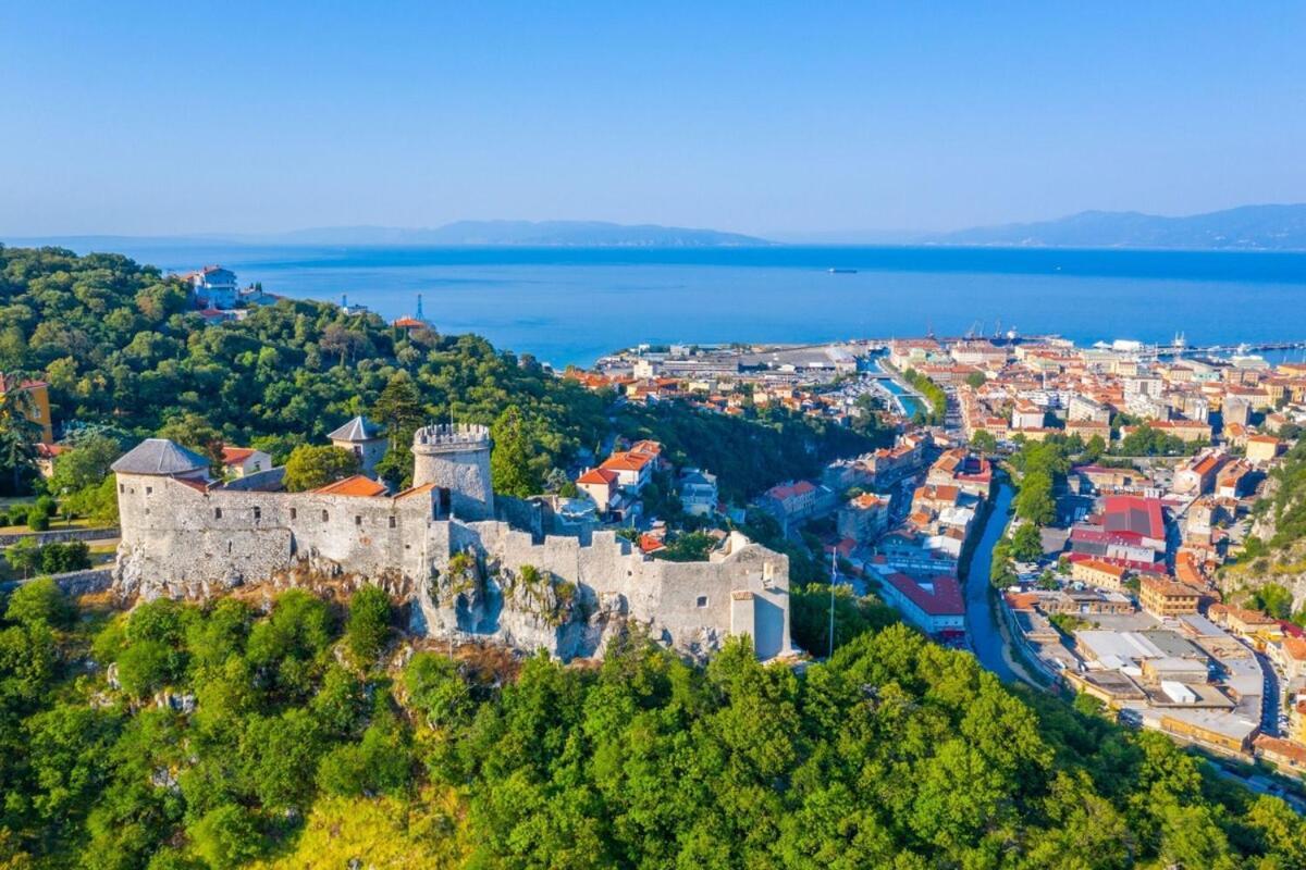 Palma Trsat Apartment Rijeka Bagian luar foto
